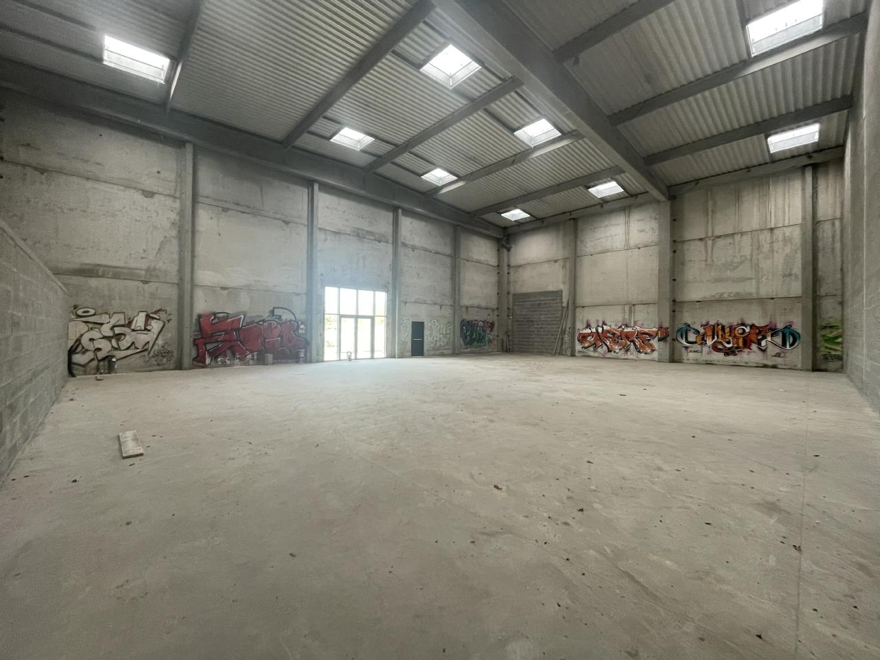 Local d'activité Carquefou 975m² Location local d'activité Carquefou Loire-Atlantique OLACT2310515 2